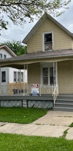 13841 Forest Avenue — photo