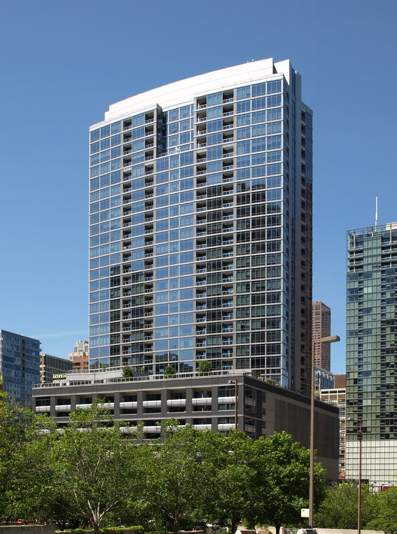 240 E Illinois Street 3001 — photo