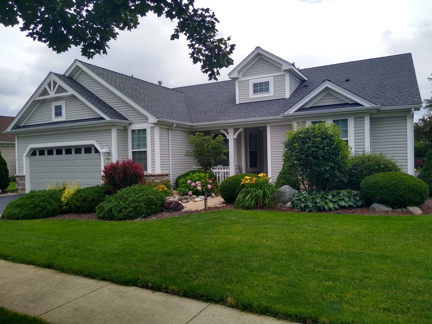 13189 W Essex Lane — photo