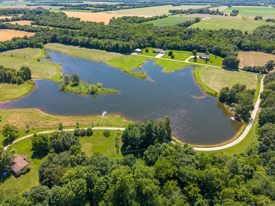 3042 Five Mile Creek Road E — photo