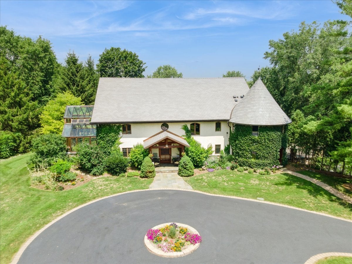 236 Steeplechase Road — photo