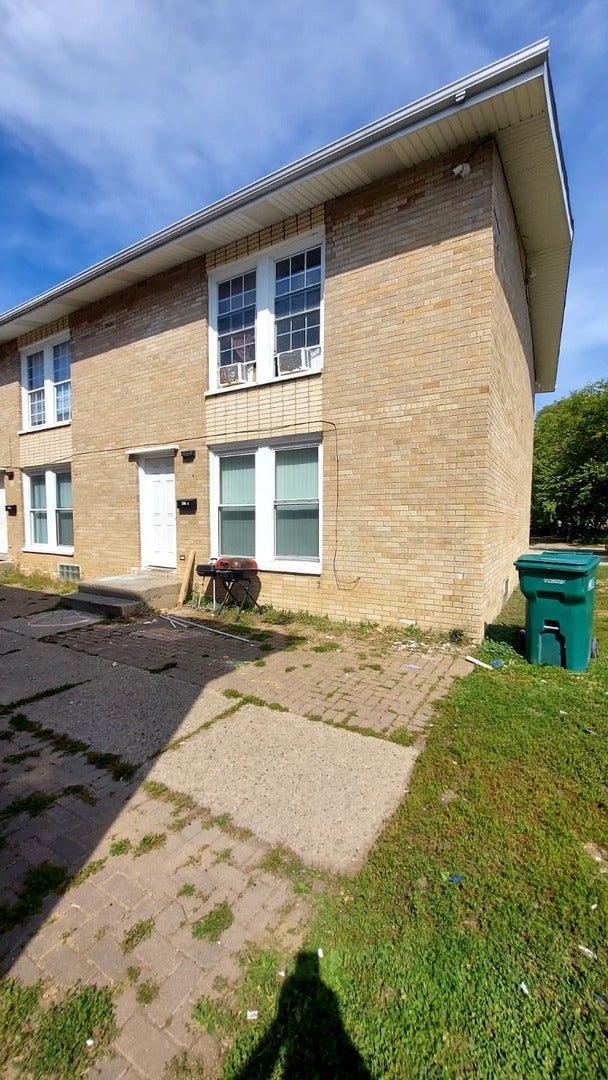2204 Hebron Avenue D — photo