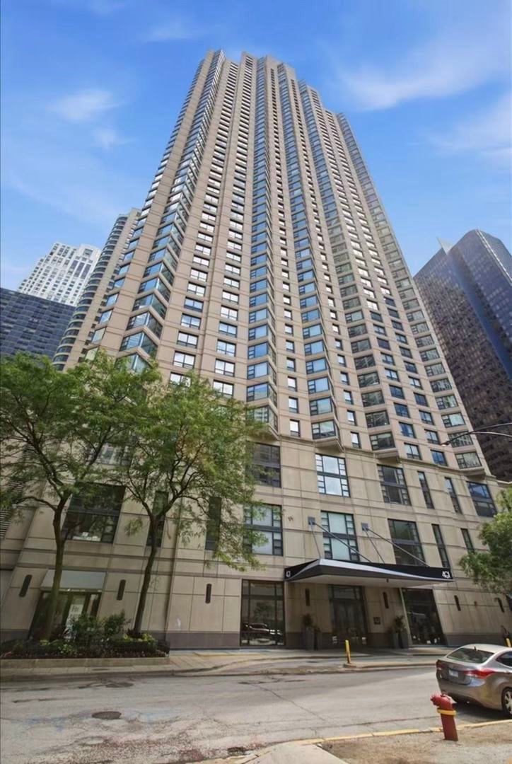401 E Ontario Street 1603 — photo