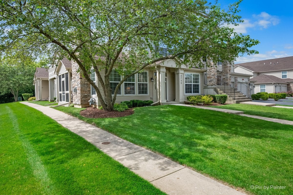 2735 Acorn Court — photo