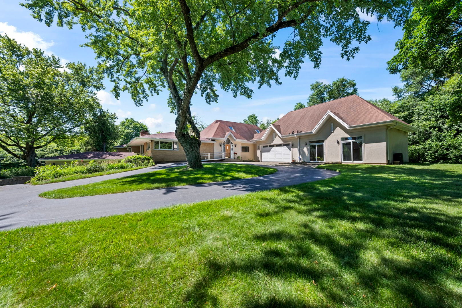 26347 W Il Route 22 — photo