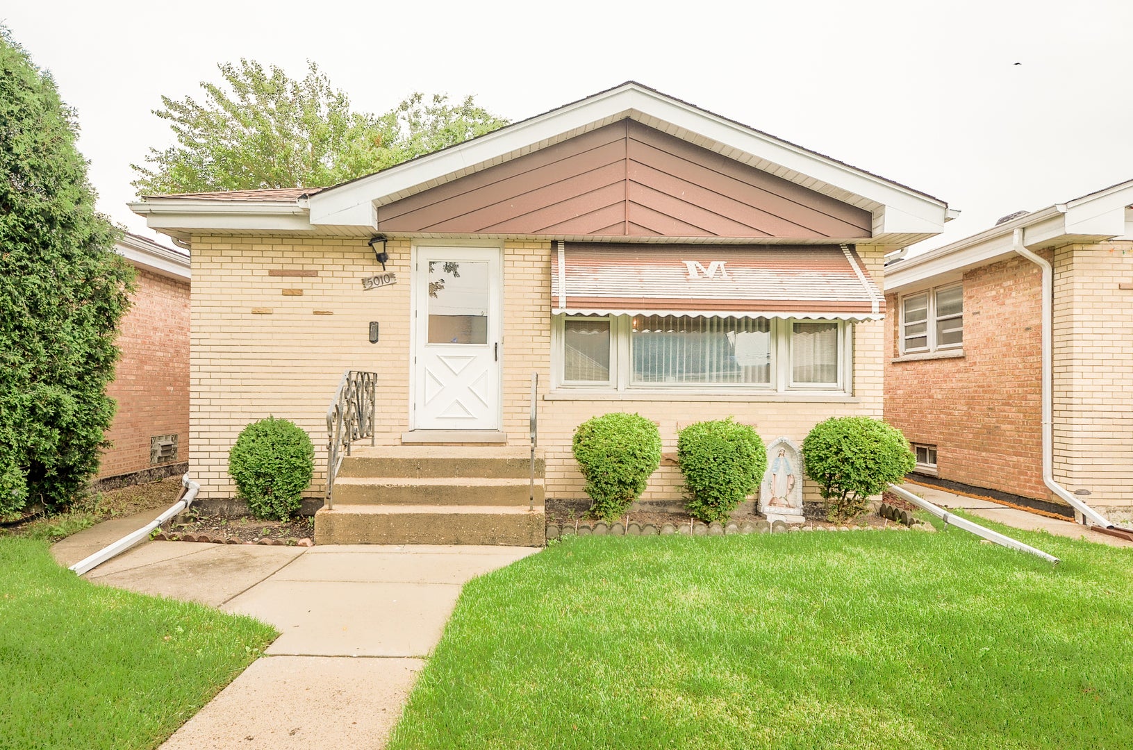 5010 Forster Avenue — photo