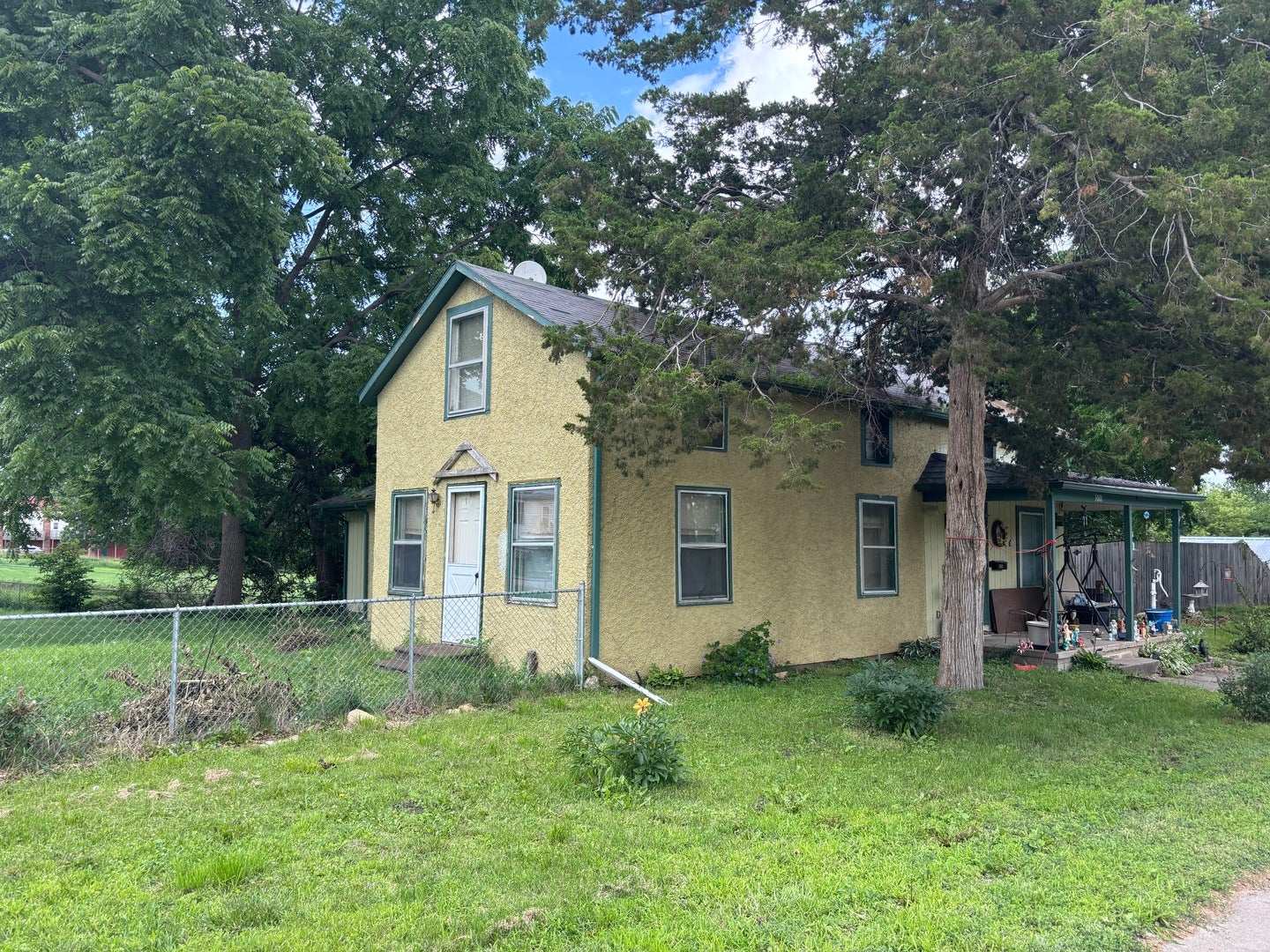 3001 Garfield Street — photo