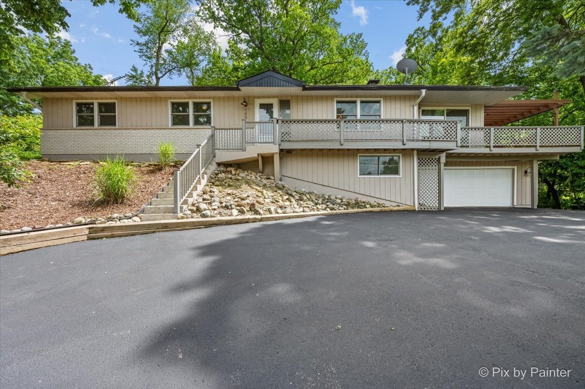 109 Wood Drive — photo