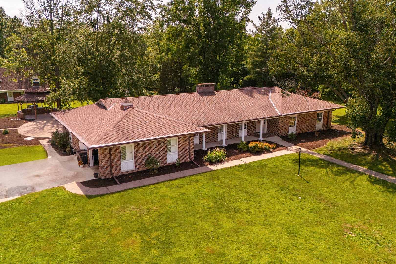 604 N Beadle Drive — photo