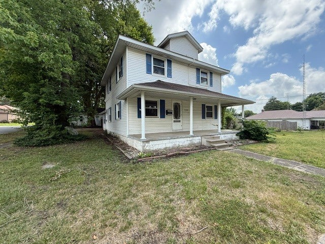 1110 E Oak Street — photo