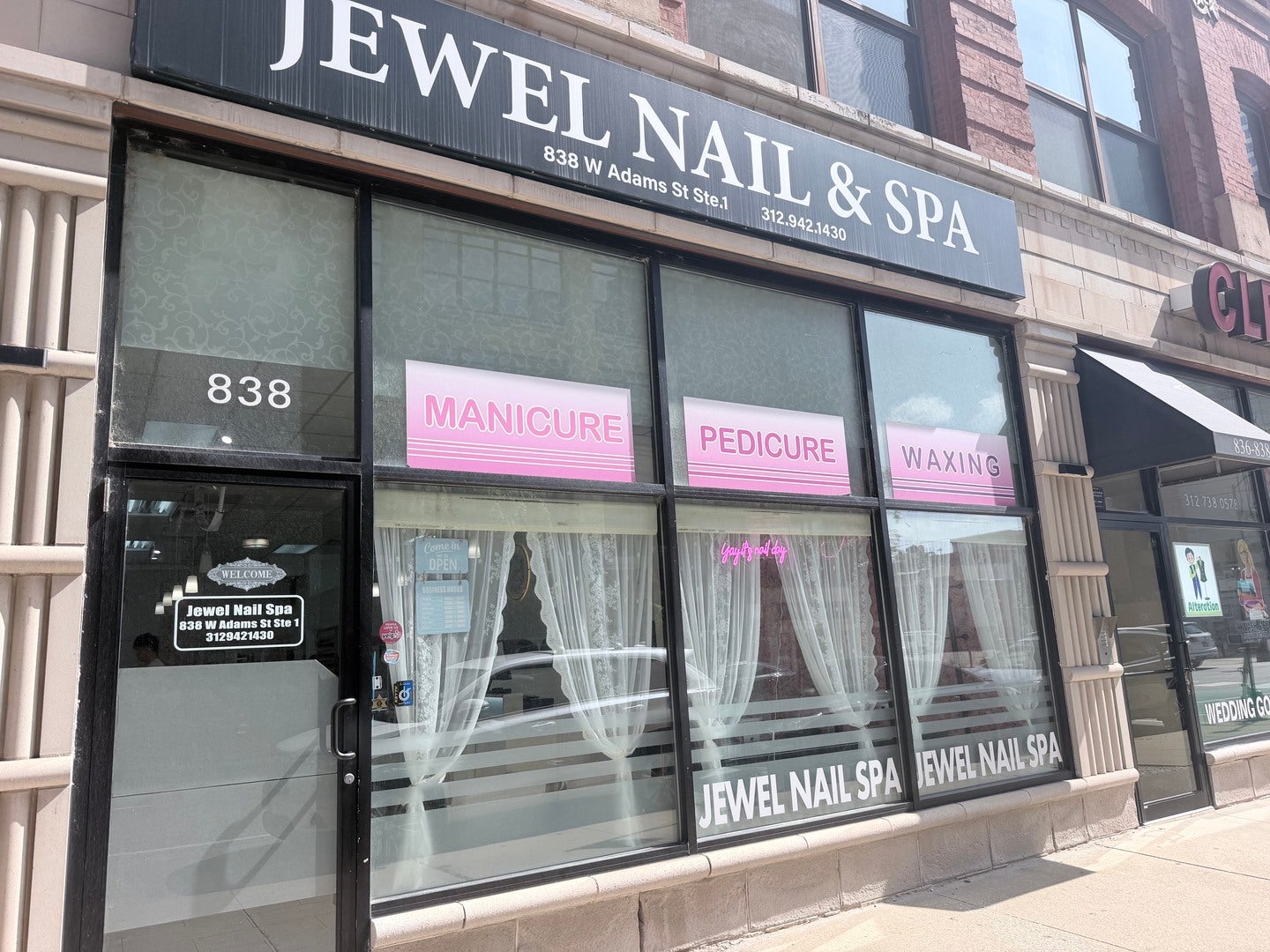 838 W Adams Street — photo