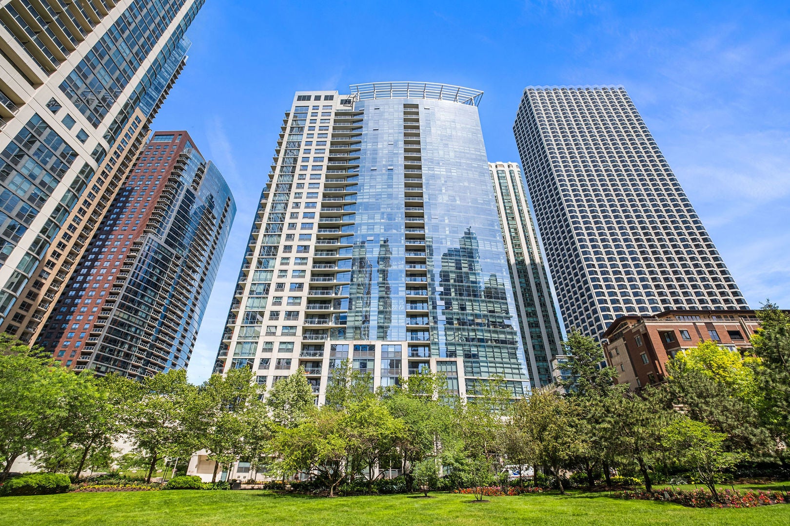 201 N Westshore Drive 604 — photo