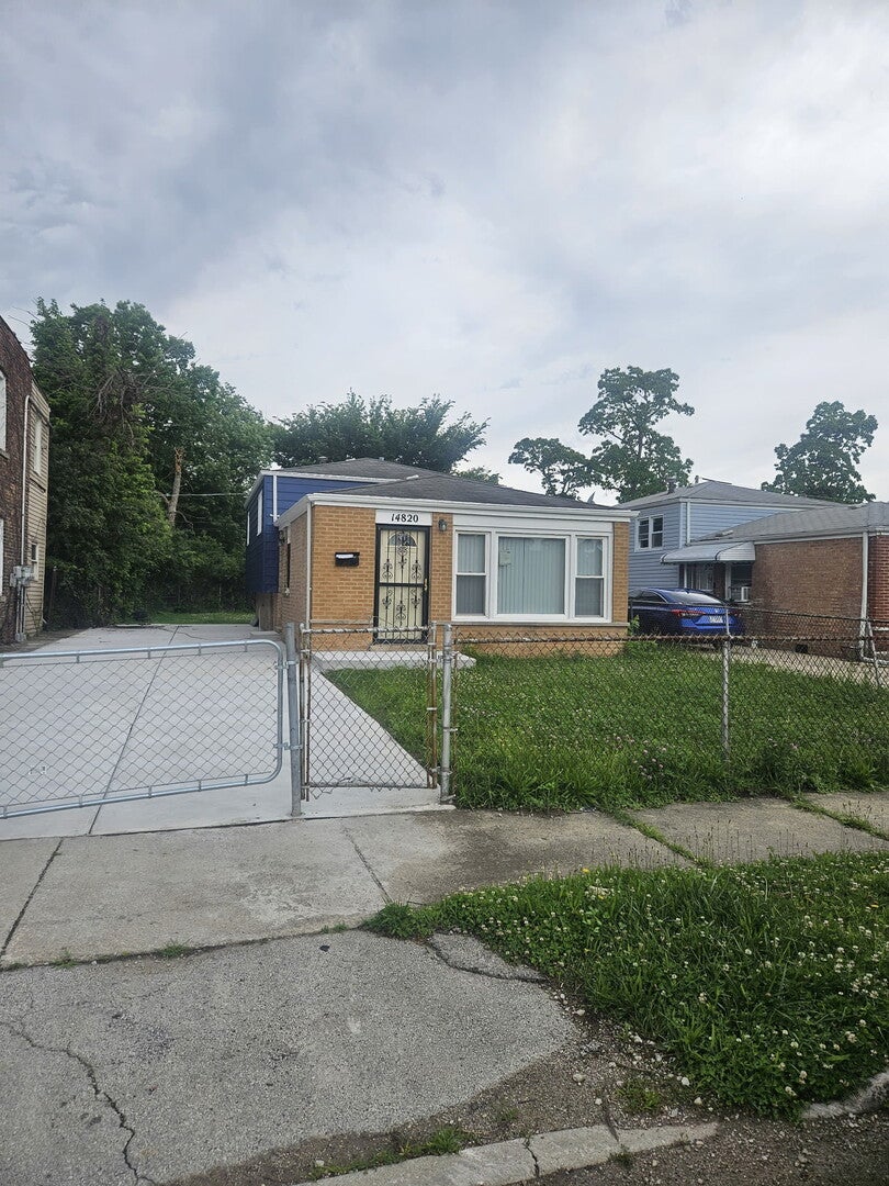 14820 Page Avenue — photo