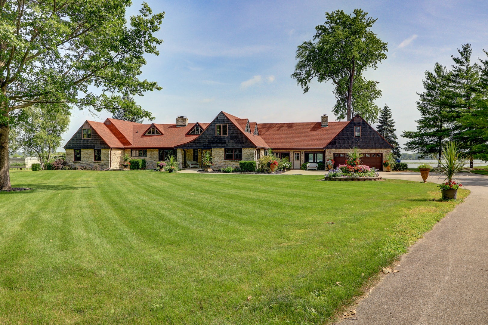701 Hill Drive — photo