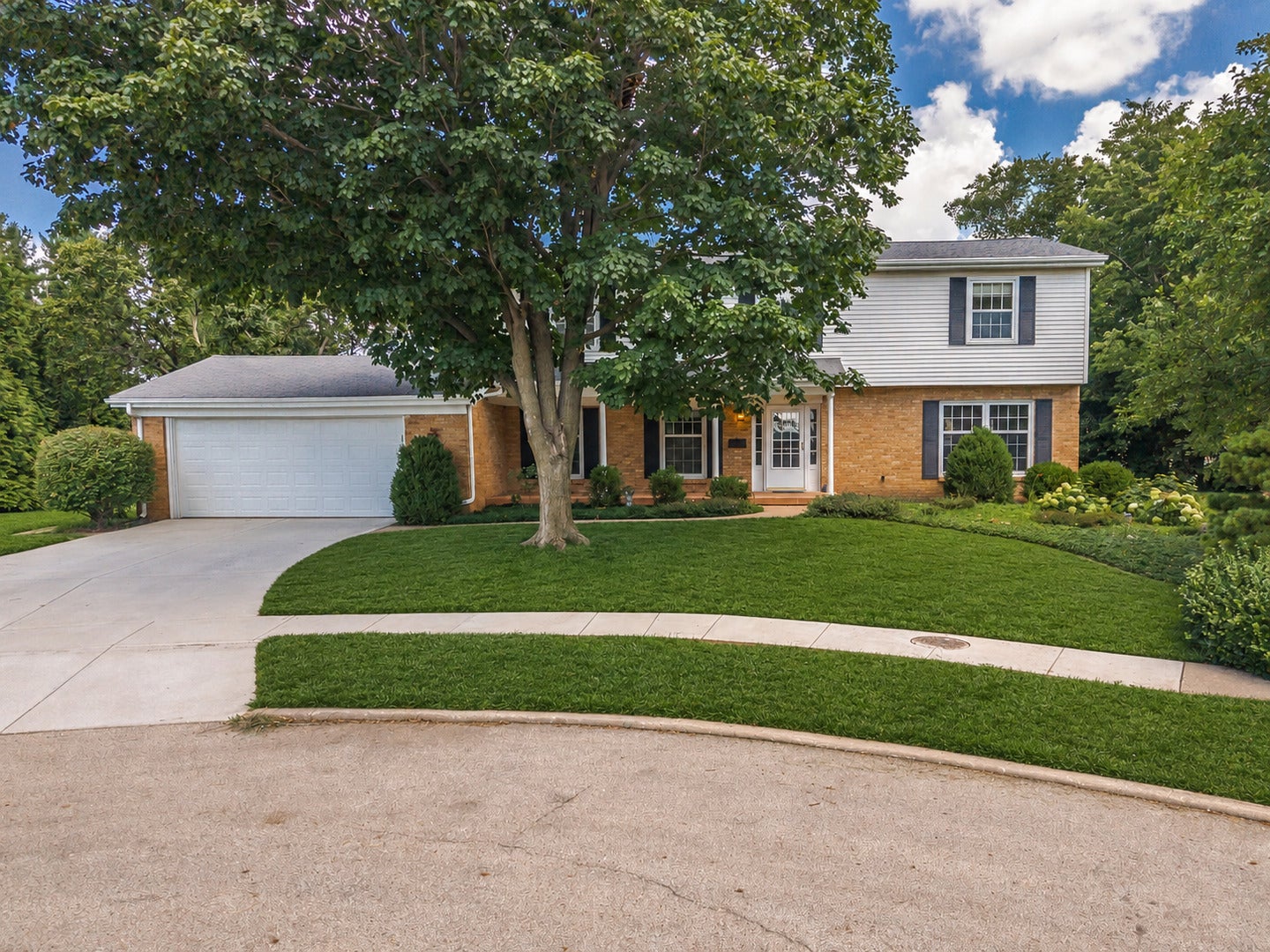 12 Northcrest Court — photo