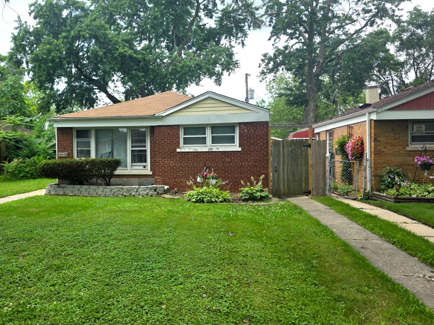 14432 Green Street — photo