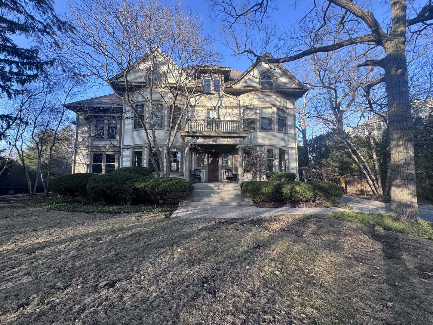 1499 Sheridan Road — photo