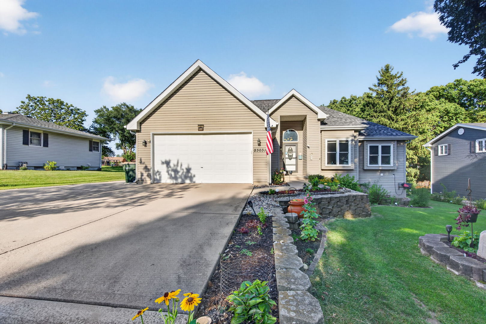23031 S Belle Lane — photo