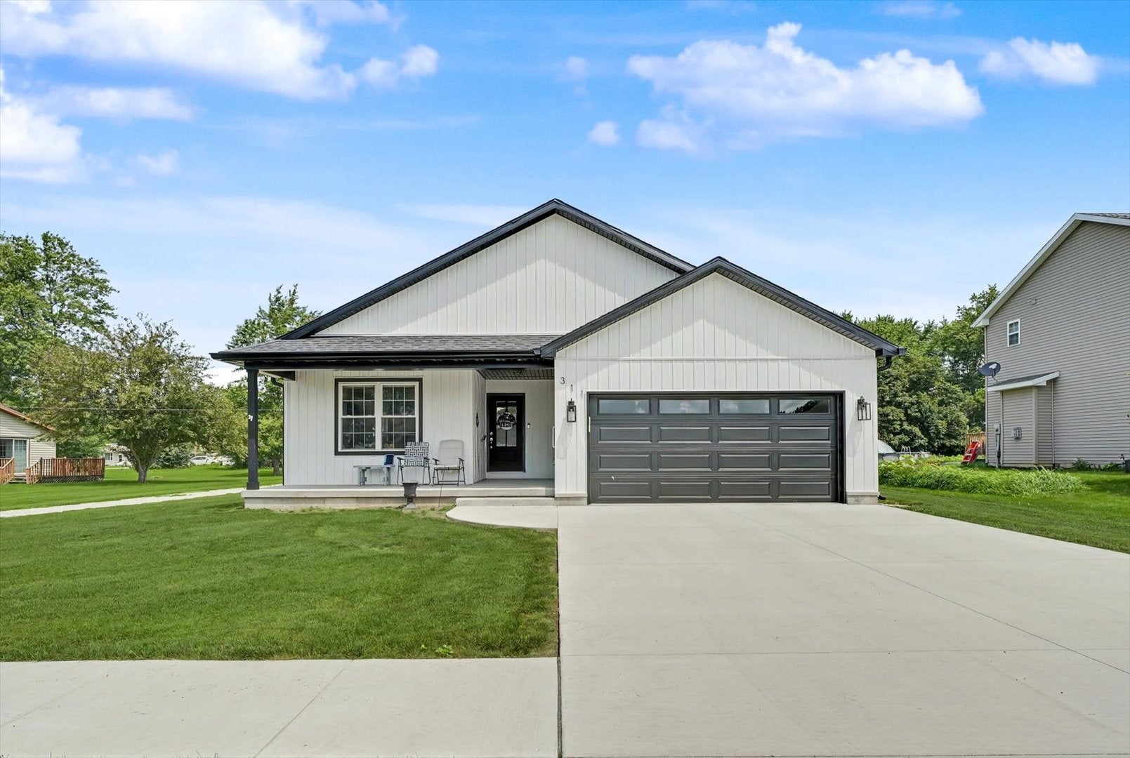 311 E Meuser Drive — photo