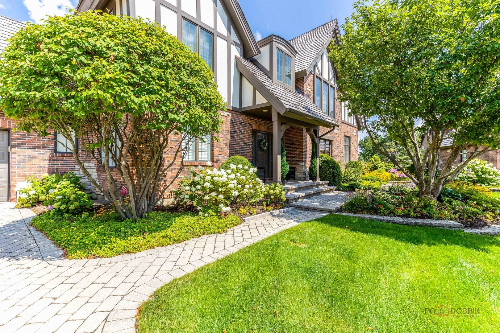 406 Kenmare Drive — photo