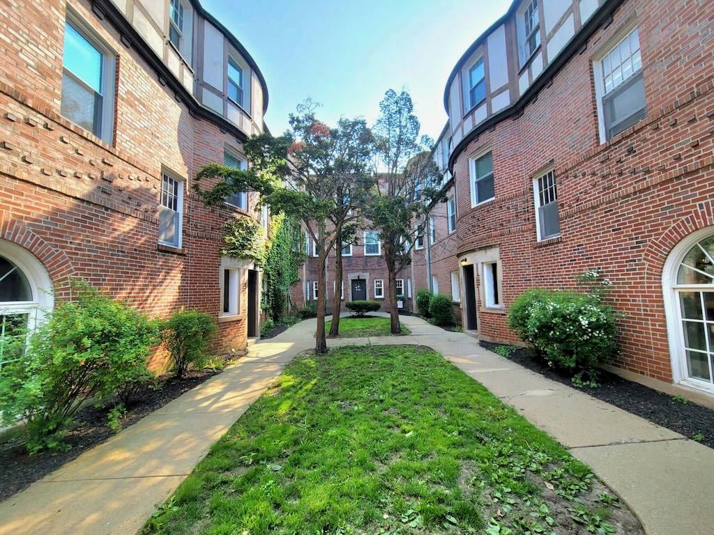 918 Green Bay Road 2C — photo
