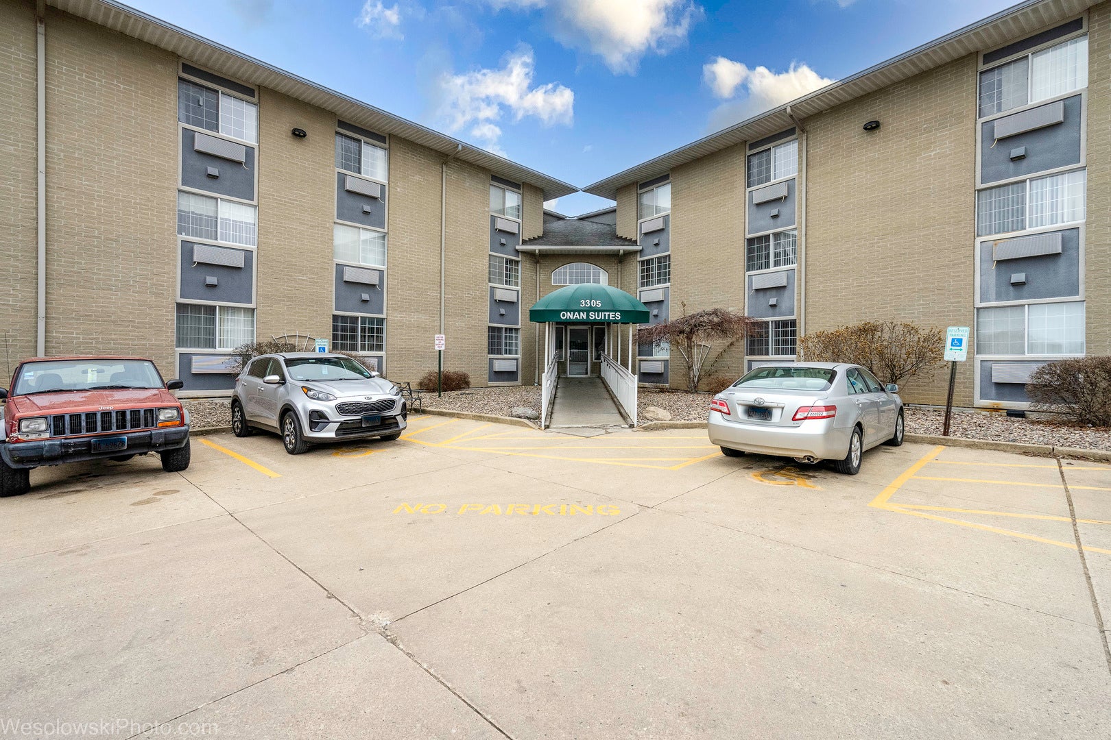 3305 Sunset Avenue 127 — photo