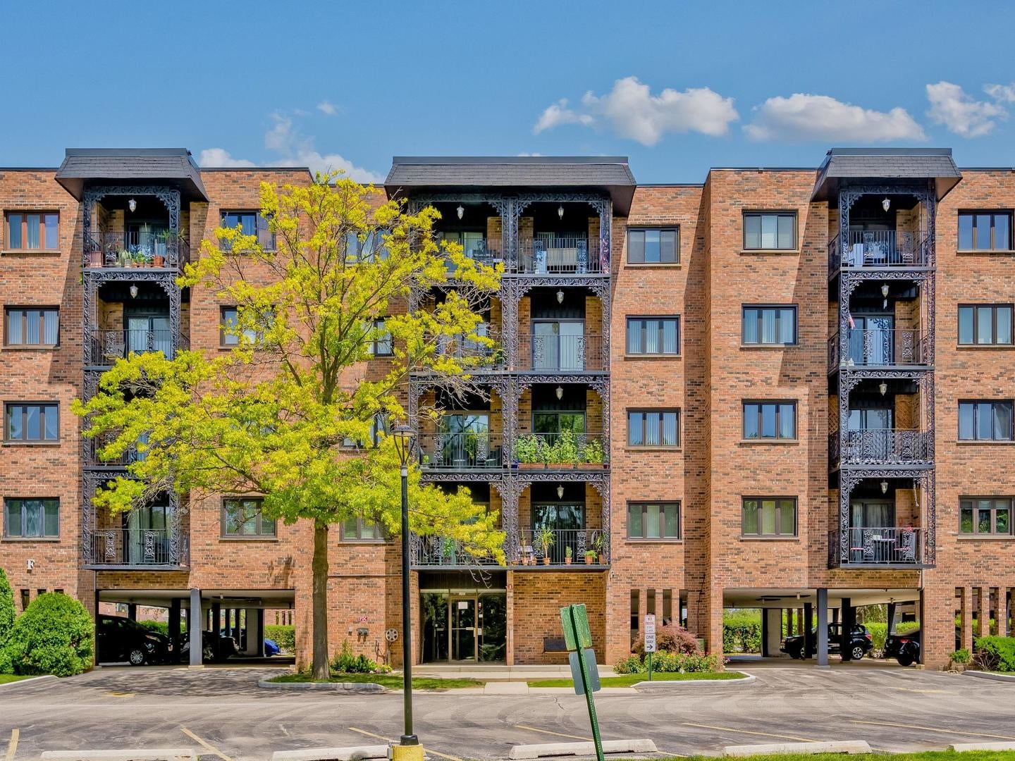 9356 Landings Lane 504 — photo