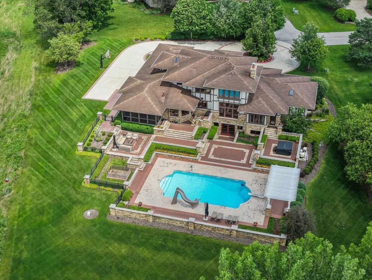 39W973 Crosscreek Lane — photo