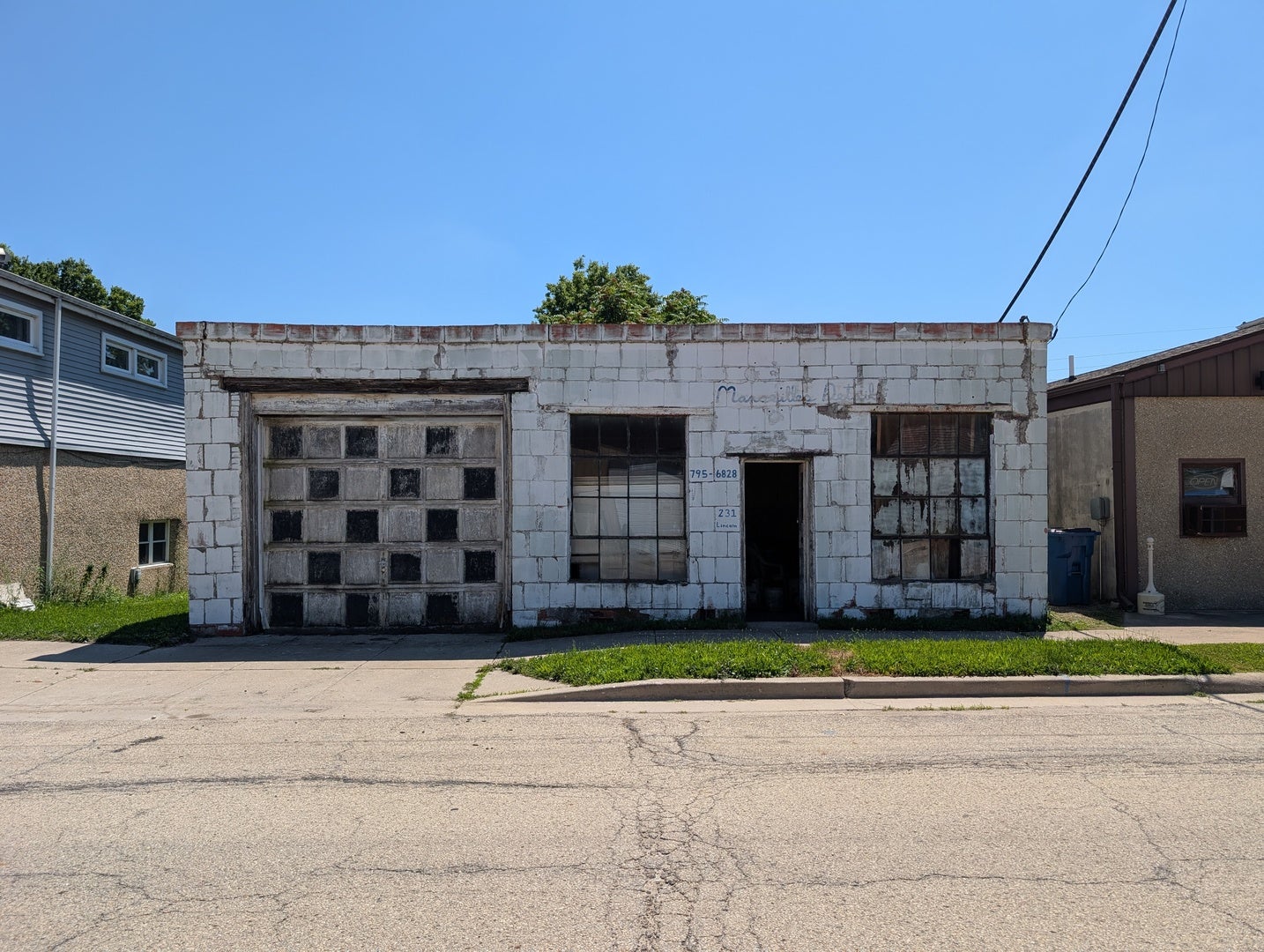 231 Lincoln Street — photo