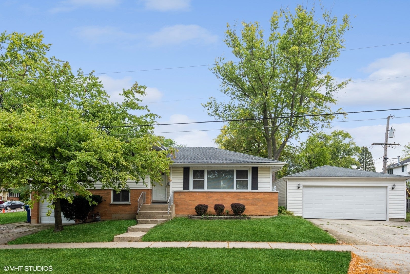 319 Shirley Court — photo