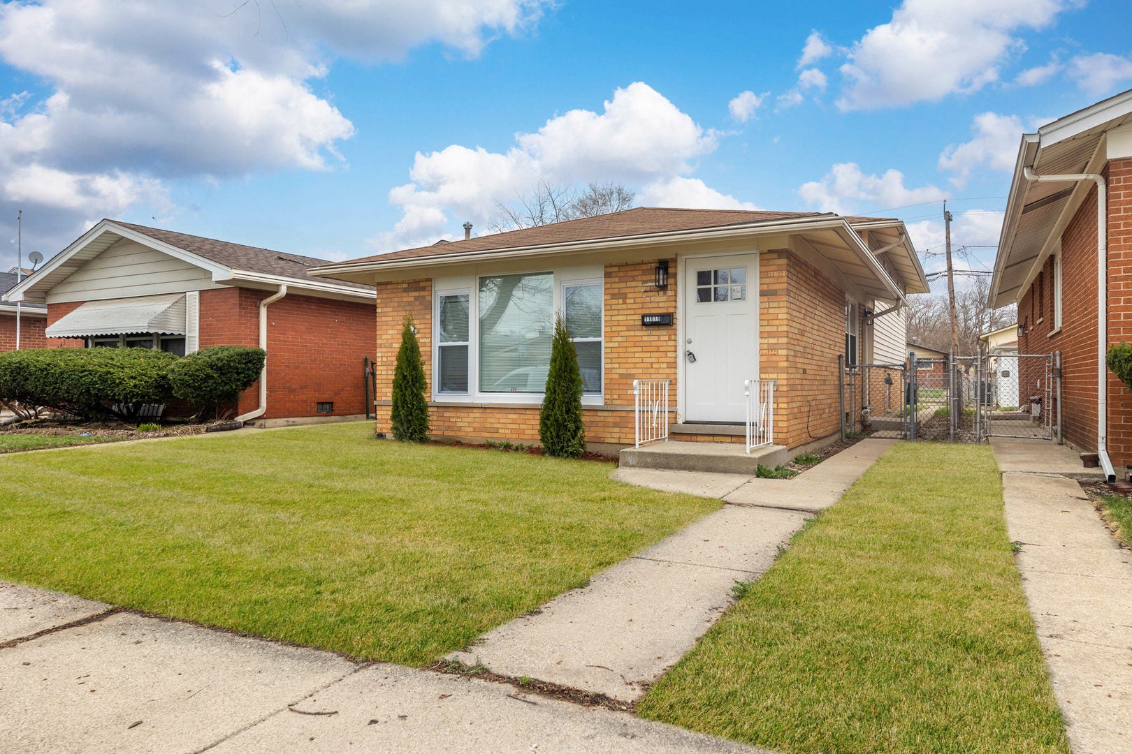 11619 S Aberdeen Street — photo