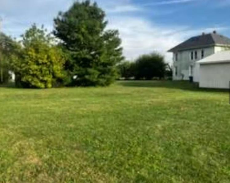 Home in Cornell, IL 61319 — photo 3