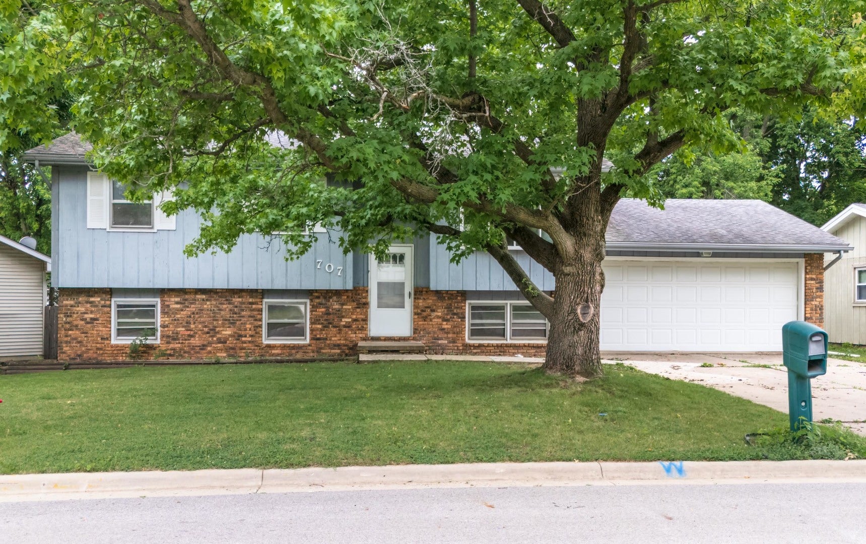 707 Chester Drive — photo