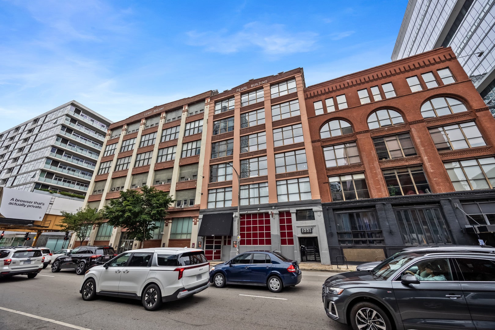 222 W Ontario Street 400 — photo
