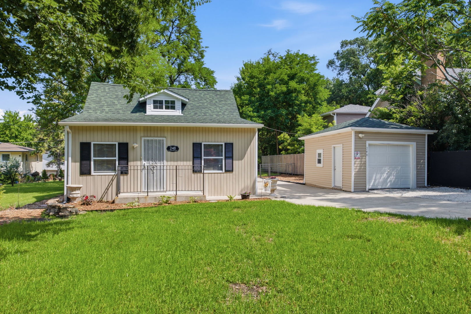 248 W Naperville Road — photo