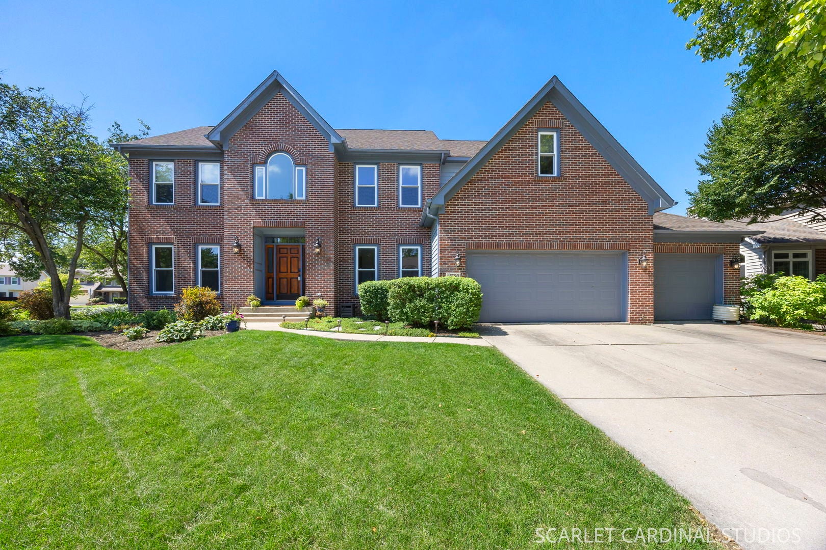2760 Castlewood Court — photo