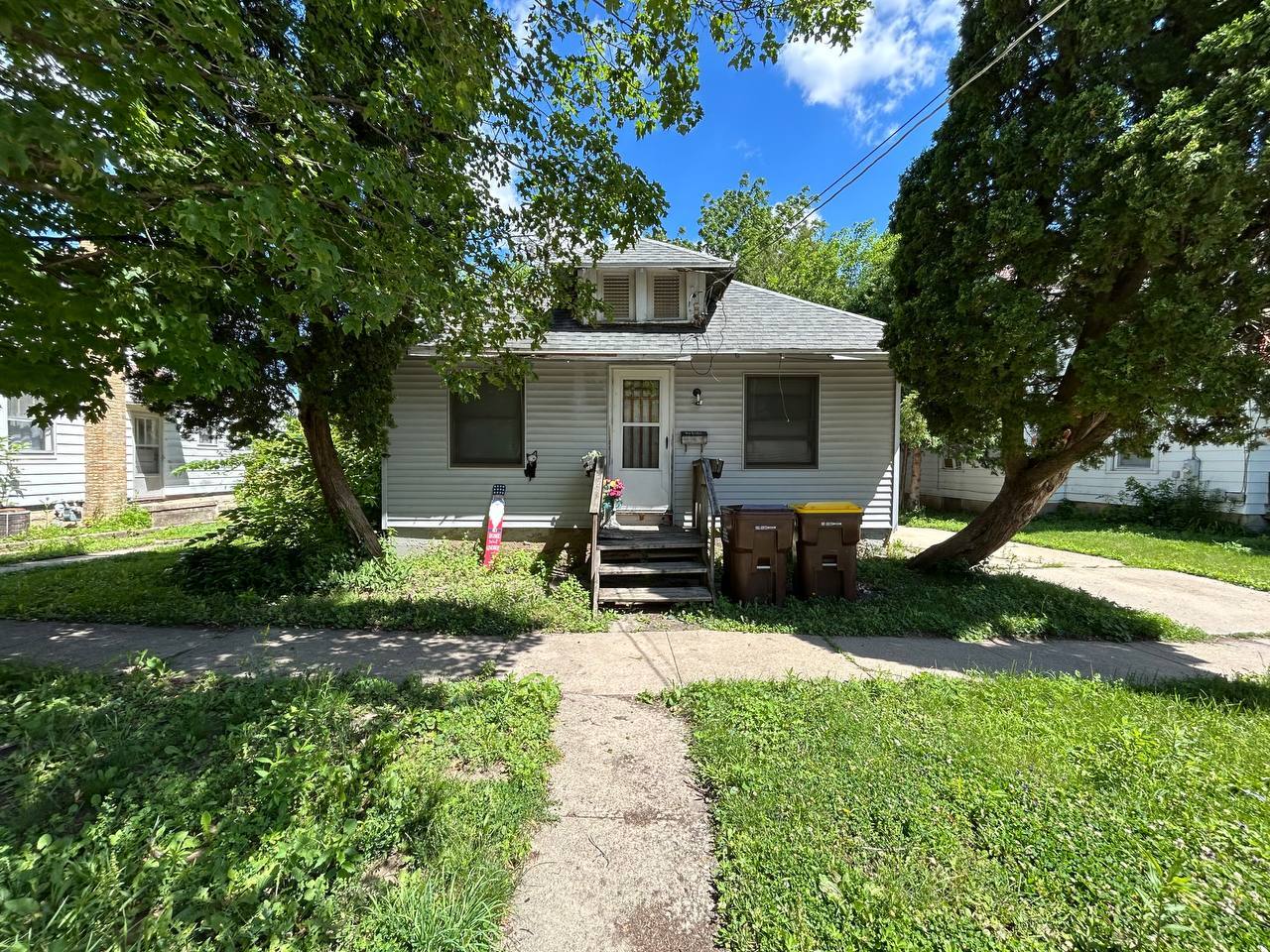 244 W Homer Street — photo