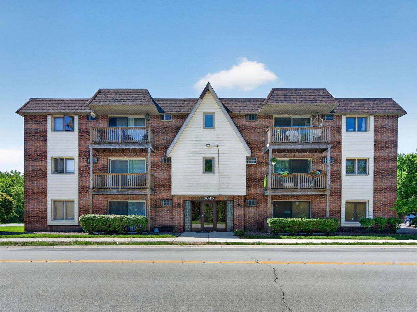 6645 172nd Street 3C — photo