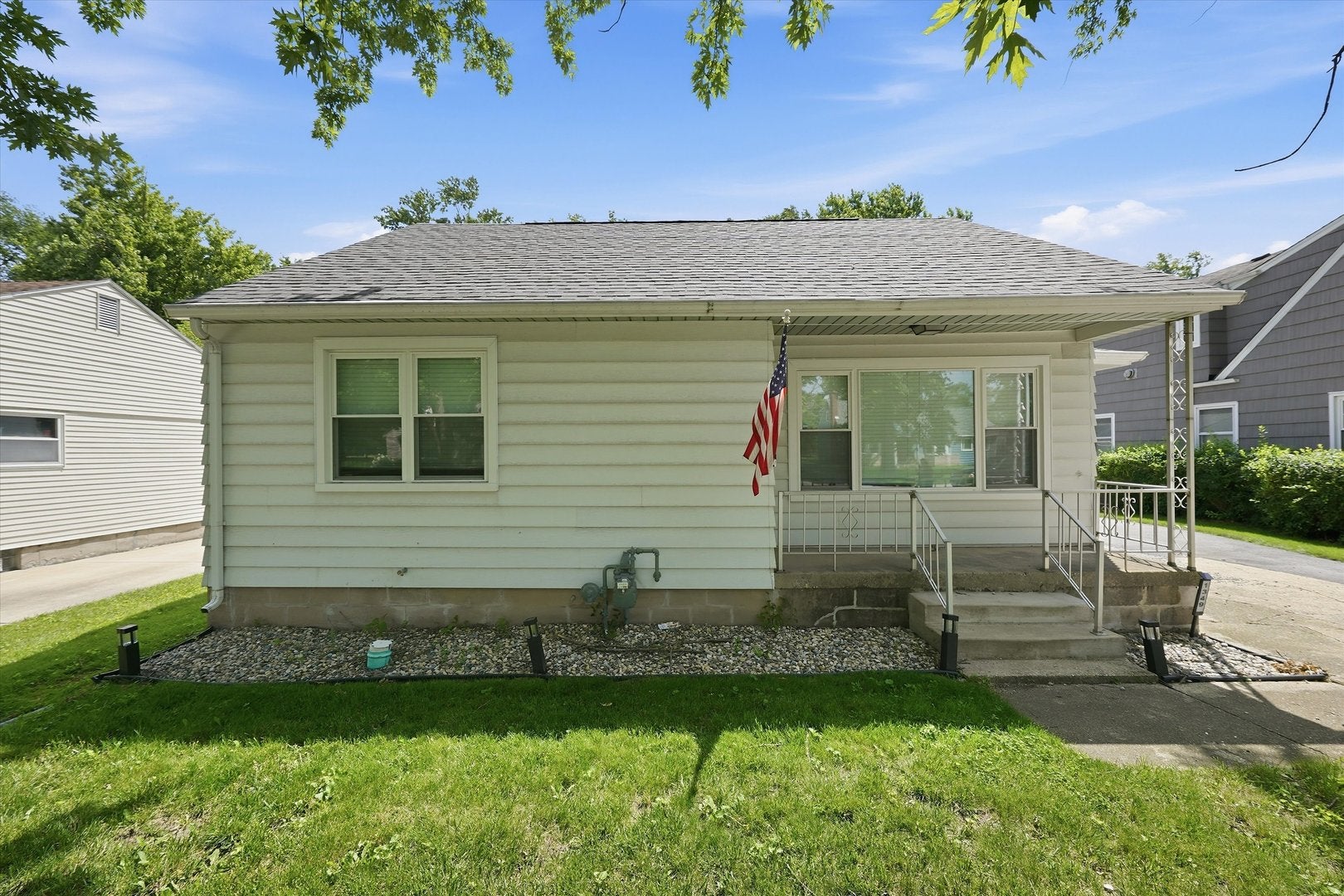 1349 Perry Street — photo