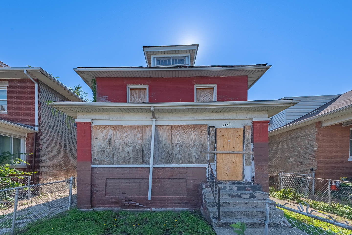 7141 S Woodlawn Avenue — photo