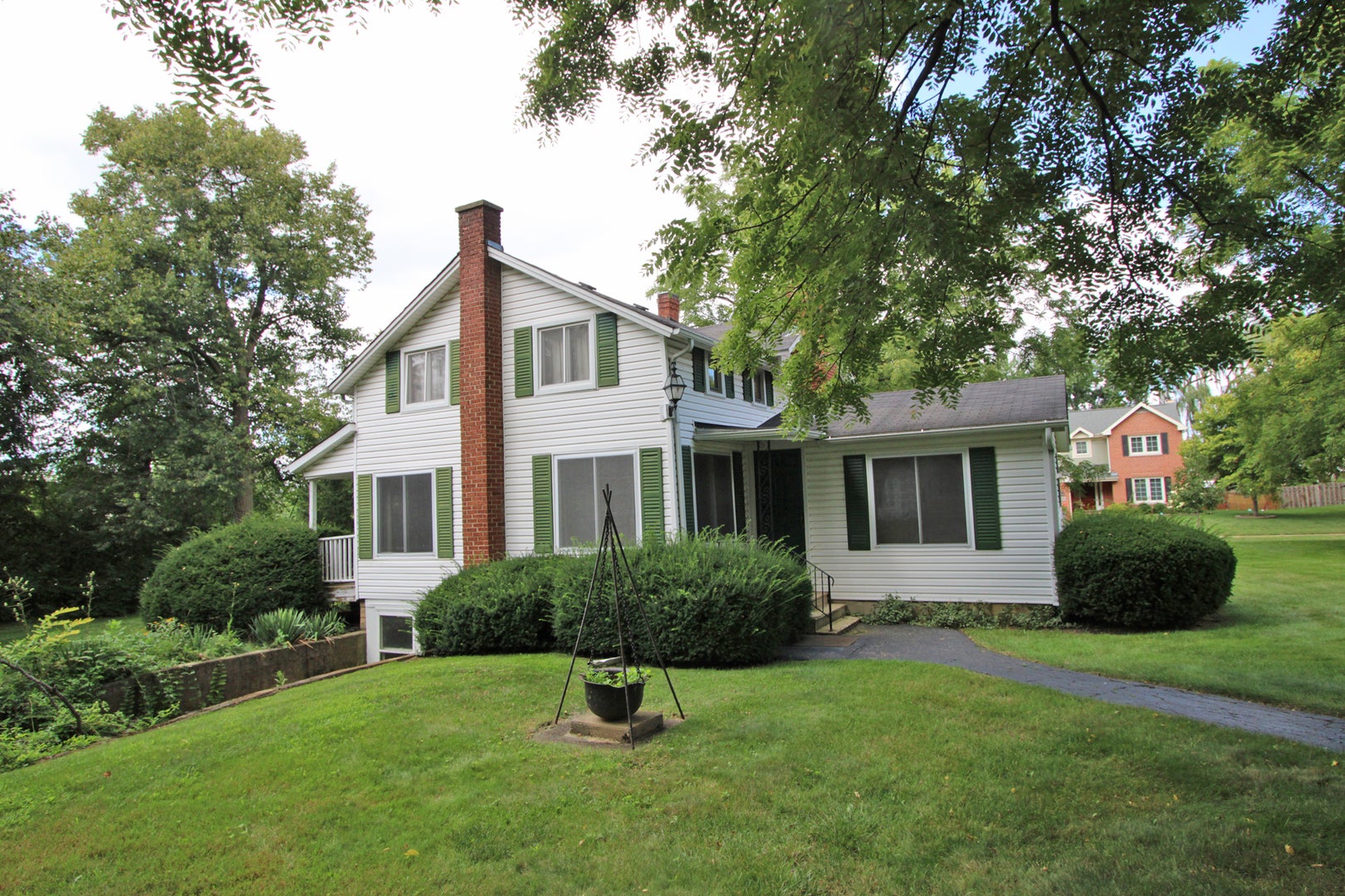 234 N Deerpath Road — photo
