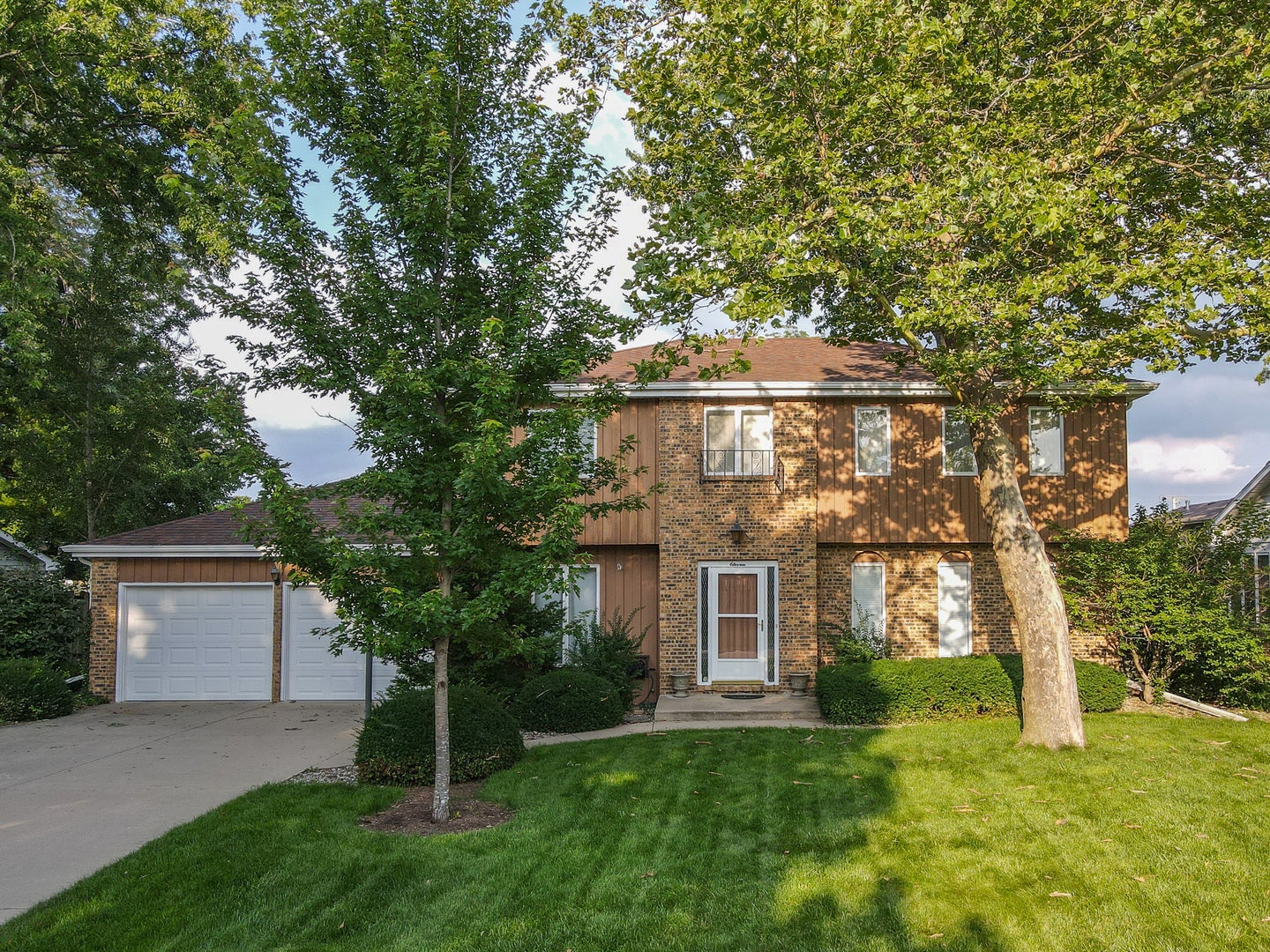 11 Windsor Court — photo