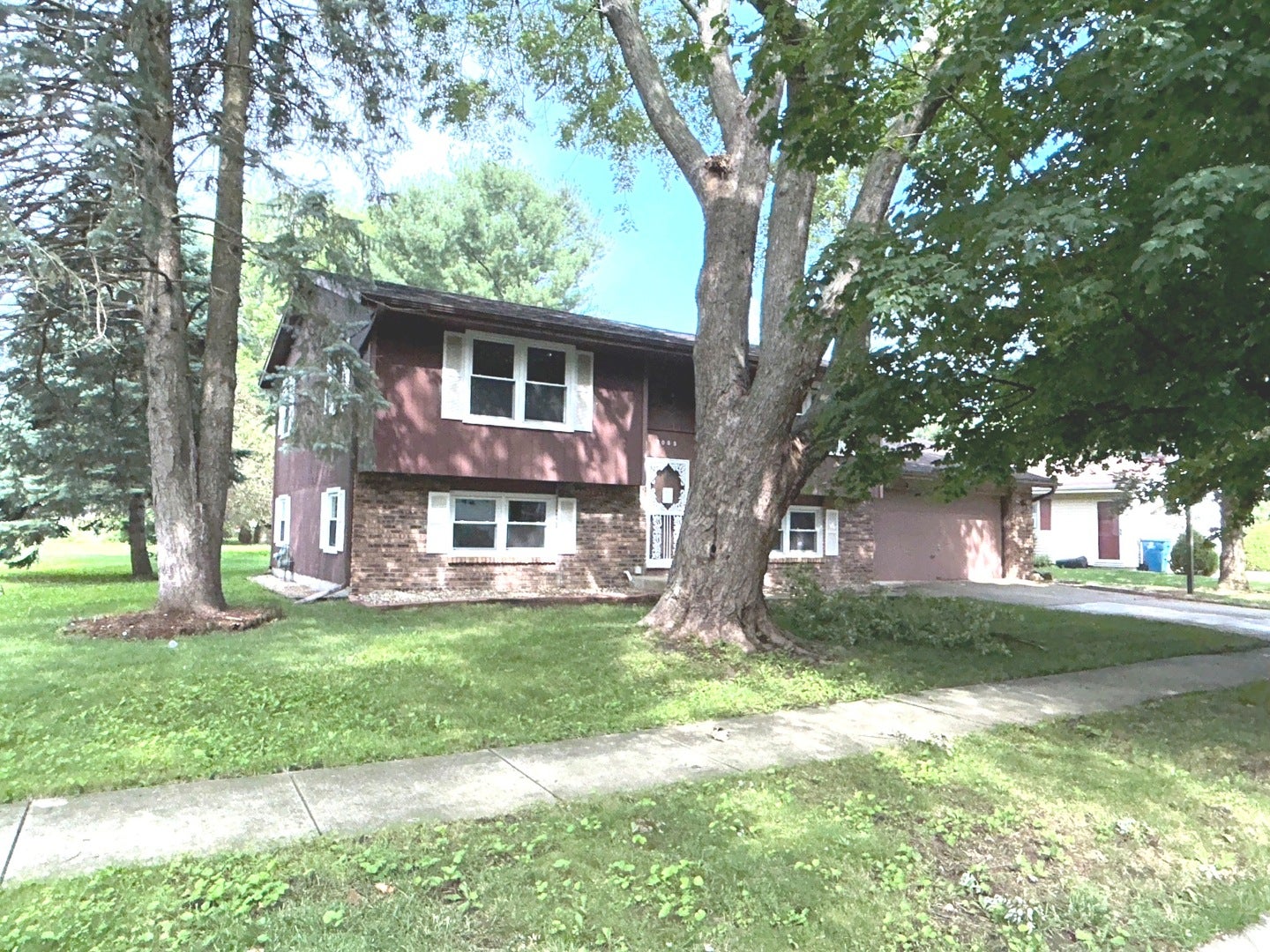 1085 Mallard Drive — photo