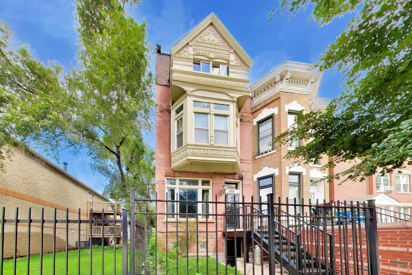 Home in Chicago, IL 60612 — photo 2
