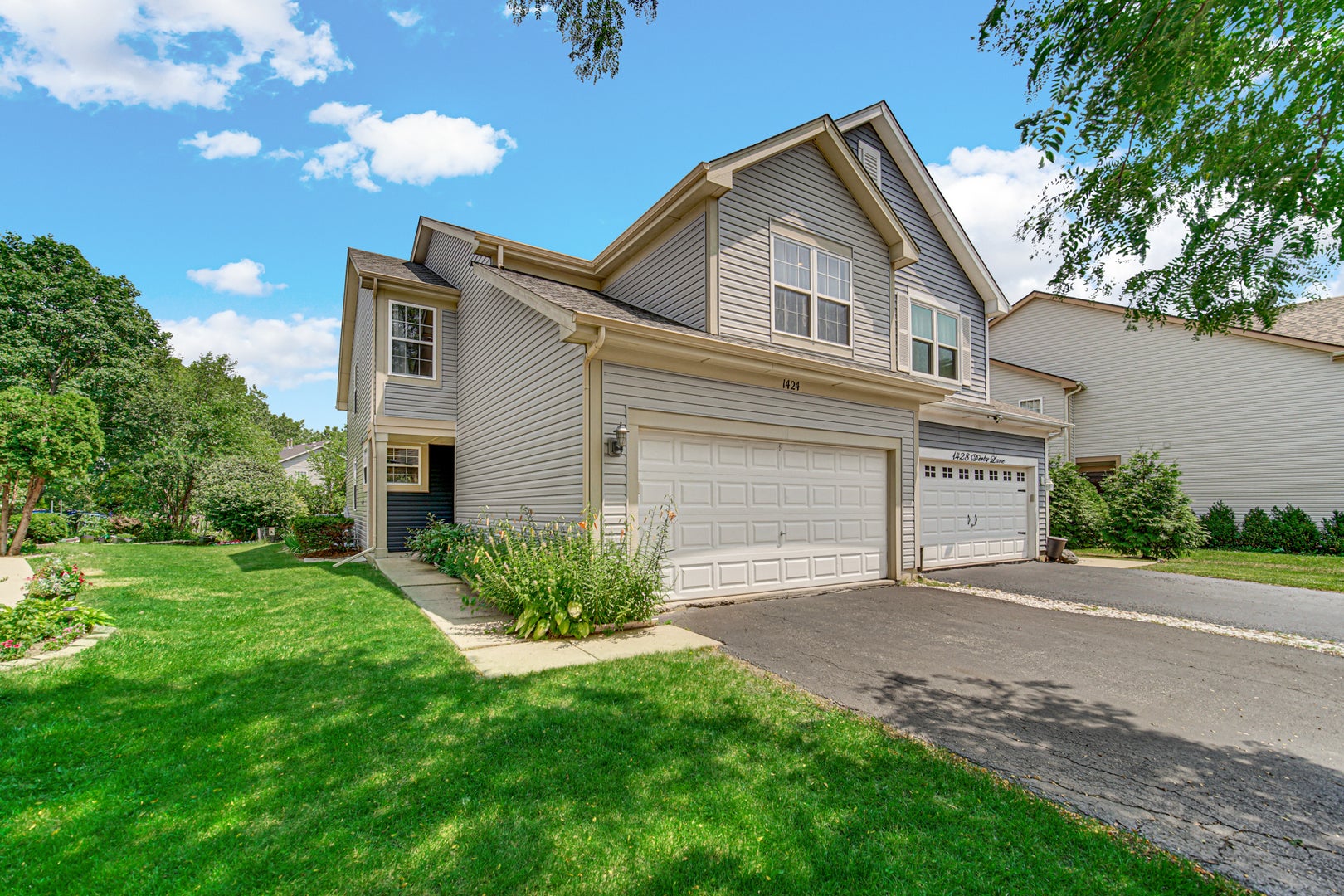 1424 Derby Lane 1424 — photo