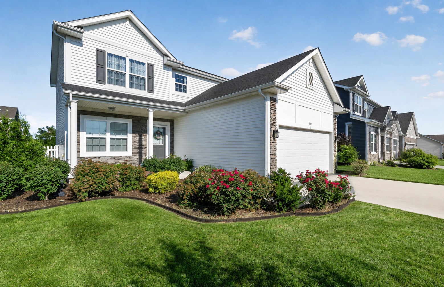 2102 Daly Lane — photo