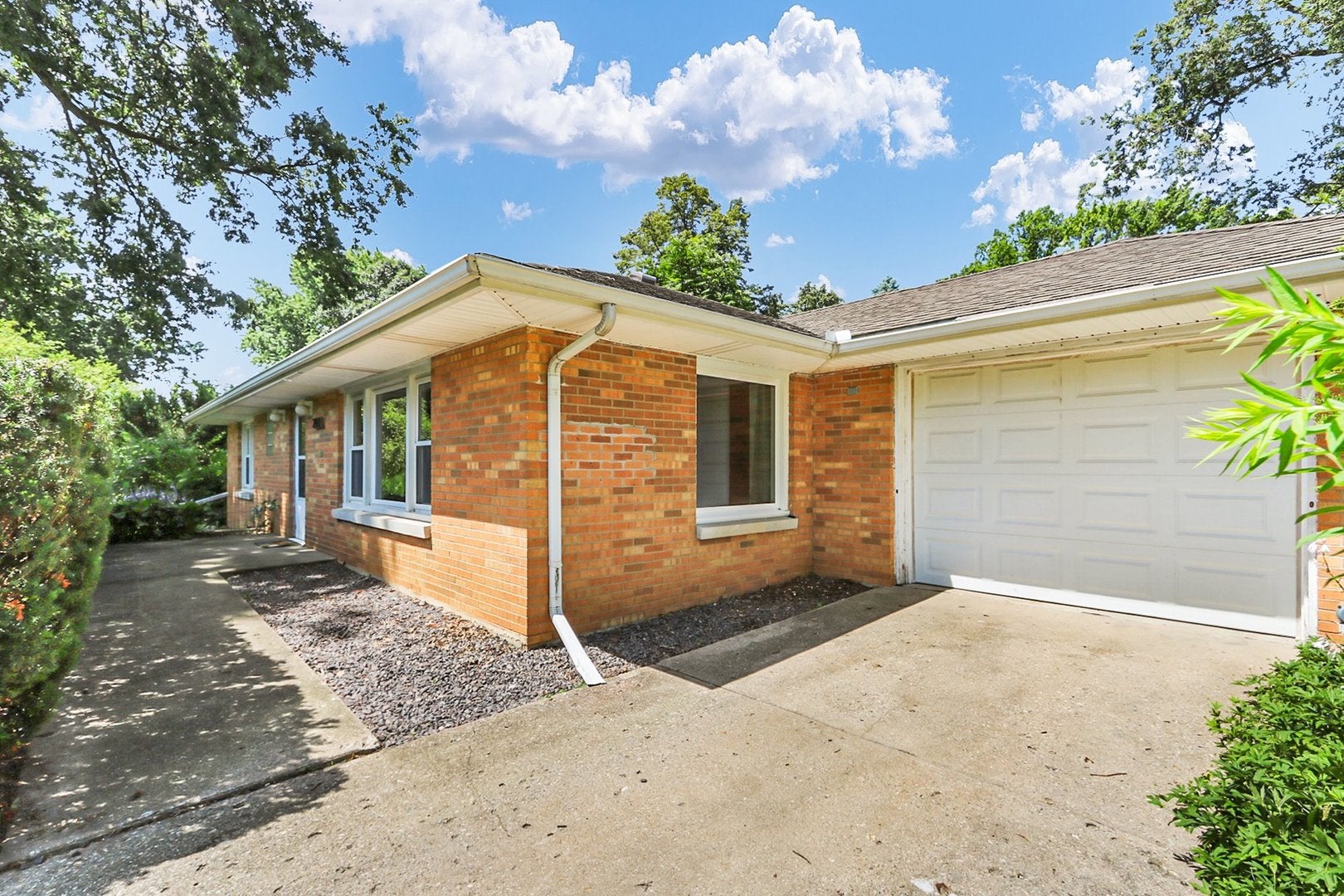 2103 Burlison Drive — photo