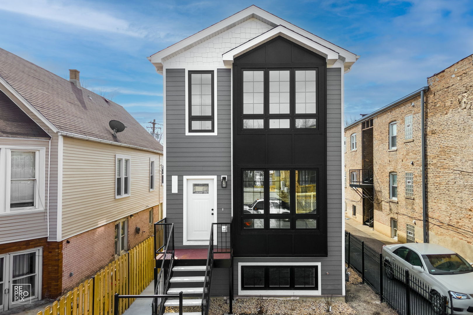 4241 W Walton Street — photo