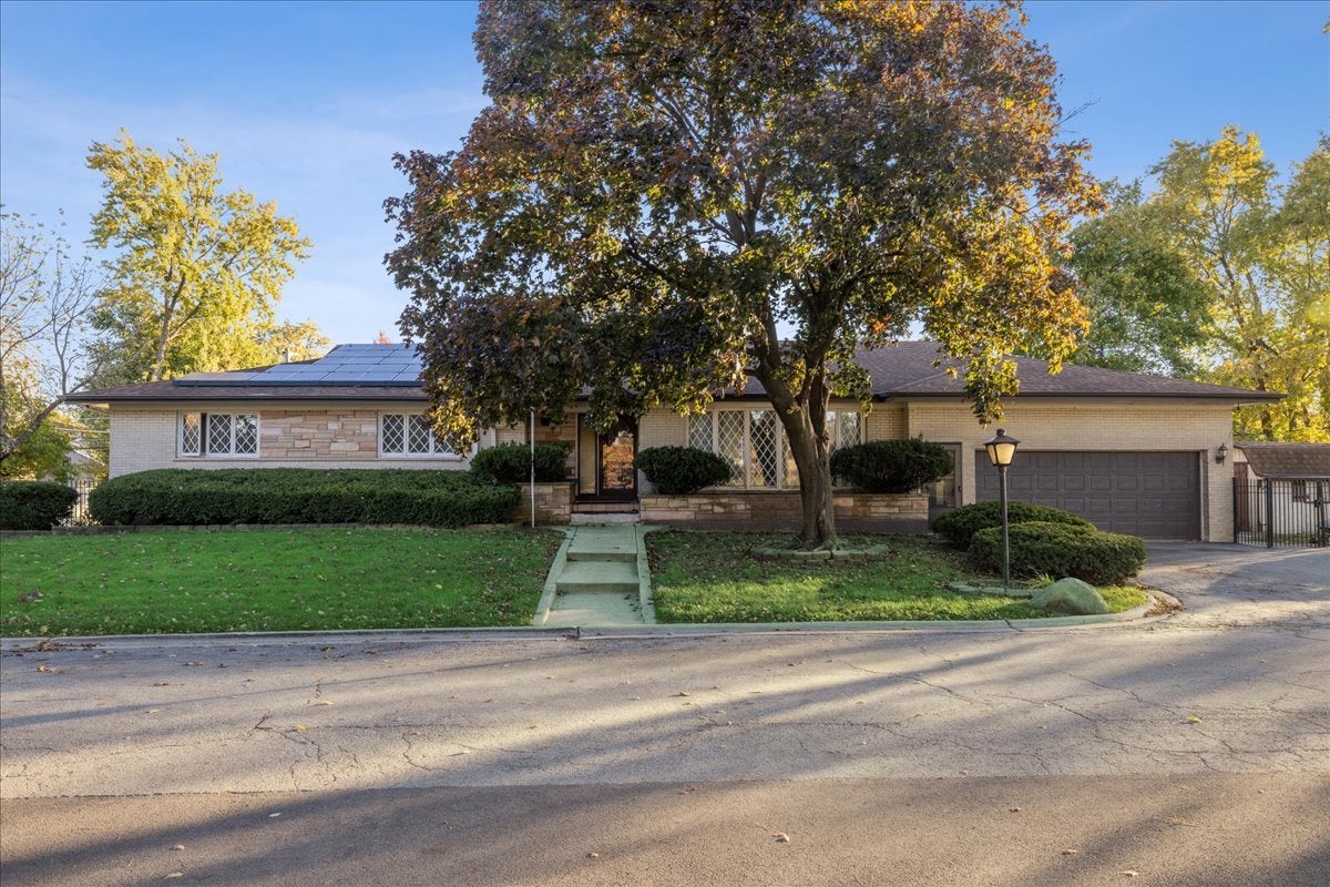 10129 Westmanor Drive — photo