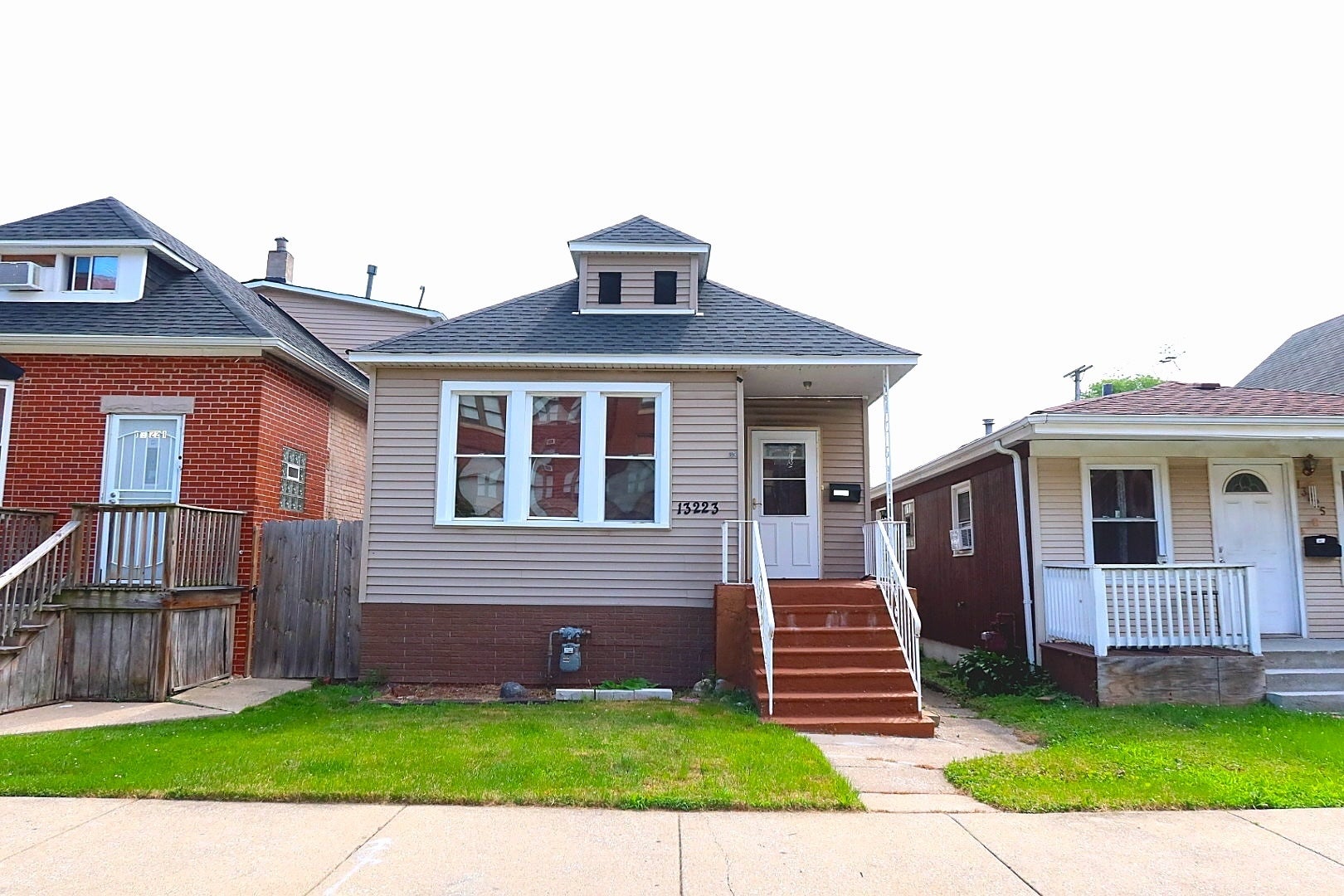 13223 S Buffalo Avenue — photo